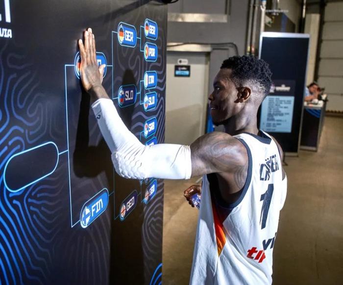 场均20+6入四强：施罗德FIBA荣誉等身未获尊重？专家给出名人堂条件