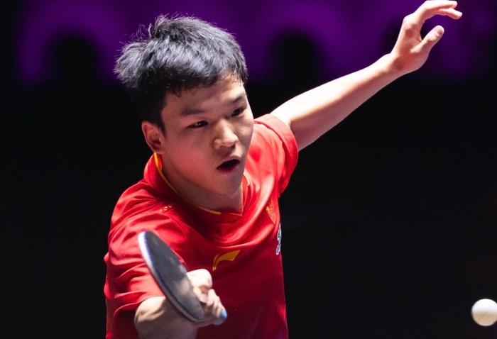 开云APP-向鹏太一根筋了！决胜局同样丢分方式送对手晋级，王皓再现抠手！