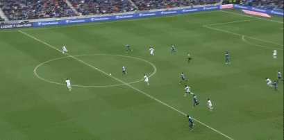 1701609832155096387.gif 21.gif