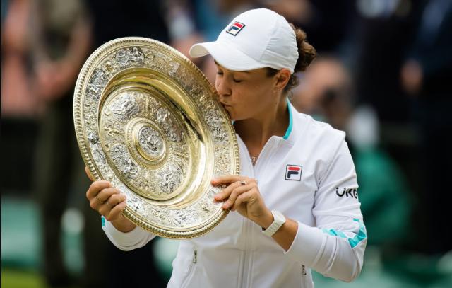 开云娱乐-巴蒂克服心魔首夺温网 用第二冠为世界第一正名