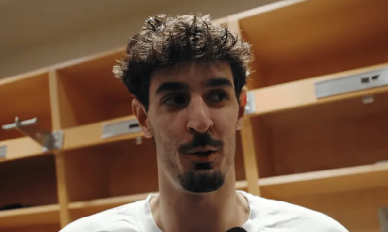 开云APP-萨拉夫采访全文：我对休赛期充满期待，是时候投入训练了